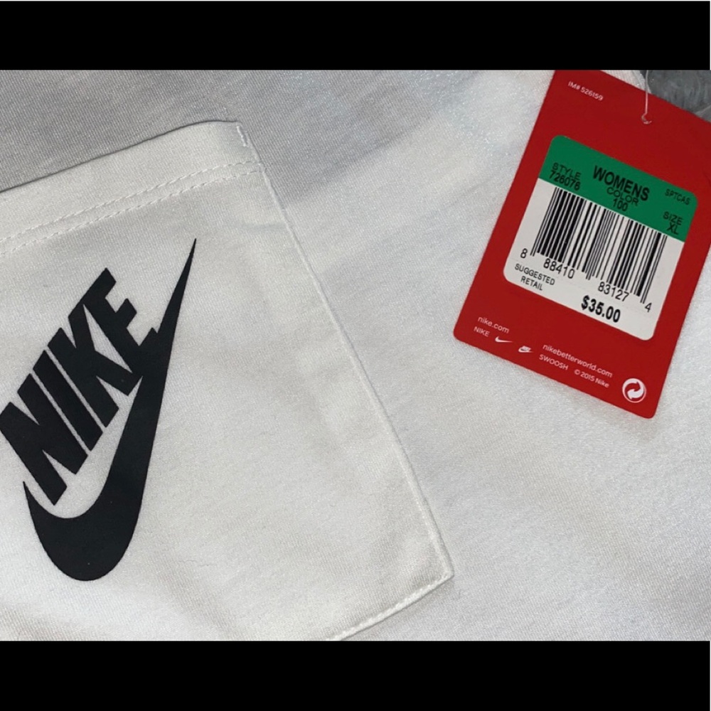 Nike white tank top with front pocket XL brandnew - Picture 2 of 7